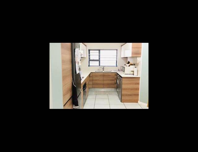 3 BEDROOM APARTMENT FOR SALE IN WATERFALL